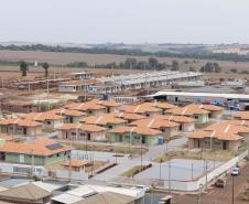Ratinho Junior inaugura Condomínio do Idoso de Campo Mourão com 40 casas