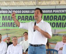 Ratinho Junior inaugura Condomínio do Idoso de Campo Mourão com 40 casas