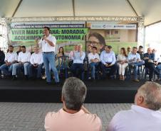 Ratinho Junior inaugura Condomínio do Idoso de Campo Mourão com 40 casas