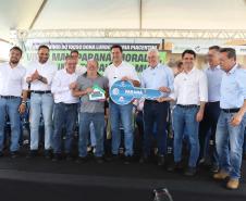 Ratinho Junior inaugura Condomínio do Idoso de Campo Mourão com 40 casas