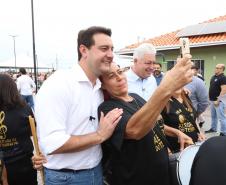 Ratinho Junior inaugura Condomínio do Idoso de Campo Mourão com 40 casas