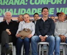Governador entrega Condomínio do Idoso com 40 unidades e piscina térmica em Ponta Grossa