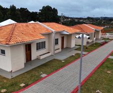 Governador entrega Condomínio do Idoso com 40 unidades e piscina térmica em Ponta Grossa
