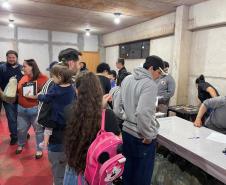 64 famílias de Campo Mourão recebem as chaves da casa própria com subsídio do Casa Fácil Paraná