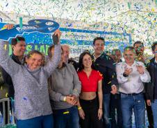 Governador inaugura condomínio clube com 864 apartamentos em Almirante Tamandaré