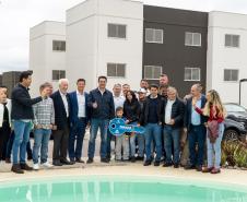 Governador inaugura condomínio clube com 864 apartamentos em Almirante Tamandaré