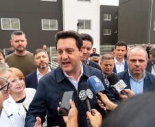 Governador inaugura condomínio clube com 864 apartamentos em Almirante Tamandaré