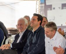 Governador inaugura condomínio clube com 864 apartamentos em Almirante Tamandaré