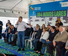 Governador inaugura condomínio clube com 864 apartamentos em Almirante Tamandaré