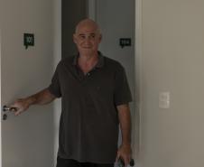 “Agora é meu”: idoso celebra 1ª casa própria com ajuda do Casa Fácil Paraná Terceira Idade
