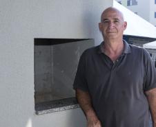 “Agora é meu”: idoso celebra 1ª casa própria com ajuda do Casa Fácil Paraná Terceira Idade