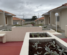 Governador entrega Condomínio do Idoso com 40 unidades e piscina térmica em Ponta Grossa