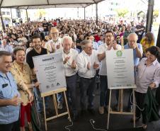 Com apoio do Estado, 512 famílias de Londrina passam a viver em casa própria