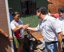 Estado entrega primeiros módulos sanitários do programa Banheiro em Casa em Ivaiporã