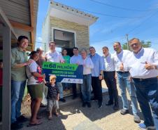 Estado entrega primeiros módulos sanitários do programa Banheiro em Casa em Ivaiporã