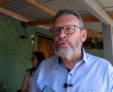 Estado entrega primeiros módulos sanitários do programa Banheiro em Casa em Ivaiporã