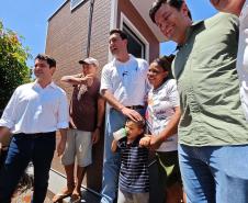 Estado entrega primeiros módulos sanitários do programa Banheiro em Casa em Ivaiporã