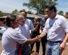 Estado entrega primeiros módulos sanitários do programa Banheiro em Casa em Ivaiporã