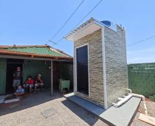 Estado entrega primeiros módulos sanitários do programa Banheiro em Casa em Ivaiporã