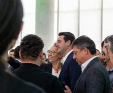 Governador anuncia R$ 533 milhões para construção de casas em 324 municípios