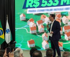 Governador anuncia R$ 533 milhões para construção de casas em 324 municípios