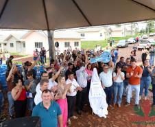 Em Missal, 41 famílias recebem as chaves de novas moradias financiadas pela Cohapar