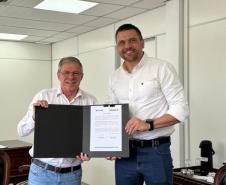 Parceria entre Lottopar e Cohapar garante R$ 10 milhões em recursos para subsidiar o valor de entrada a 500 famílias