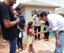 Com subsídio do Estado, Ratinho Junior entrega casas a 103 famílias de Rondon