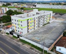 Com aporte do Casa Fácil Paraná, 51 novos apartamentos são entregues para famílias de Pinhais