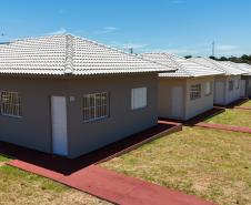 Mais de 130 mil famílias: Casa Fácil impulsiona habitação e movimenta a economia do Paraná 