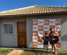 199 famílias de Apucarana, Cambará e Assis Chateaubriand celebraram o fim de ano em seus novos lares