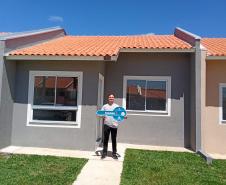 Com subsídio do Estado, 33 famílias de Palmeira recebem as chaves de seus novos lares