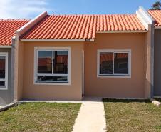 Com subsídio do Estado, 33 famílias de Palmeira recebem as chaves de seus novos lares