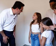 Governador entrega 220 casas em Ponta Grossa com investimento do Casa Fácil