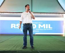 Governador entrega moradias e anuncia R$ 36,2 milhões para estradas rurais em Terra Rica