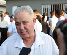 Governador entrega moradias e anuncia R$ 36,2 milhões para estradas rurais em Terra Rica