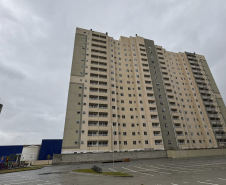 Com recursos do Estado, Cohapar entrega primeira etapa de novo empreendimento na capital