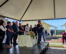 47 famílias de Figueira recebem moradias financiadas pela Cohapar