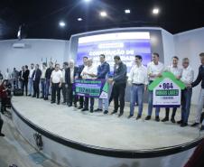 Governador autoriza 964 moradias e R$ 242 milhões em investimentos para Cascavel