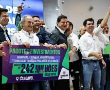 Governador autoriza 964 moradias e R$ 242 milhões em investimentos para Cascavel