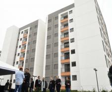 Ratinho Junior inaugura residencial com 320 unidades em Londrina, no Norte do Estado