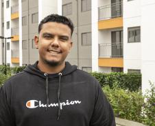 Ratinho Junior inaugura residencial com 320 unidades em Londrina, no Norte do Estado