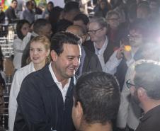 Ratinho Junior inaugura residencial com 320 unidades em Londrina, no Norte do Estado