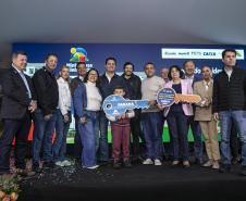 Ratinho Junior inaugura residencial com 320 unidades em Londrina, no Norte do Estado