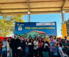 Parceria entre Estado, União e Município viabiliza moradias para assentados em Londrina