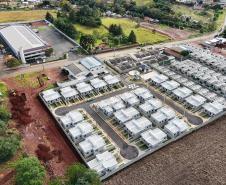 Em Ponta Grossa, condomínio com 47 casas é inaugurado com recursos estaduais
