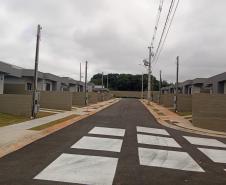 Em Ponta Grossa, condomínio com 47 casas é inaugurado com recursos estaduais