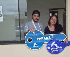 44 famílias de Paiçandu recebem subsídios do programa Casa Fácil e conquistam moradias próprias