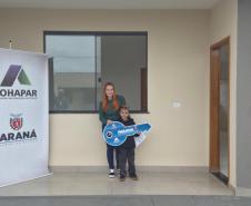 44 famílias de Paiçandu recebem subsídios do programa Casa Fácil e conquistam moradias próprias