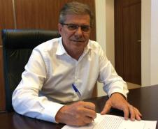 O presidente da Companhia de Habitação do Paraná (Cohapar), Jorge Lange, realizou a primeira reunião trabalho com os funcionários da empresa nesta segunda-feira (14). A assinatura do termo de posse aconteceu na última sexta-feira (11), após a indicação do governador Carlos Massa Ratinho Junior ter sido aprovada pelo Conselho de Administração da companhia.